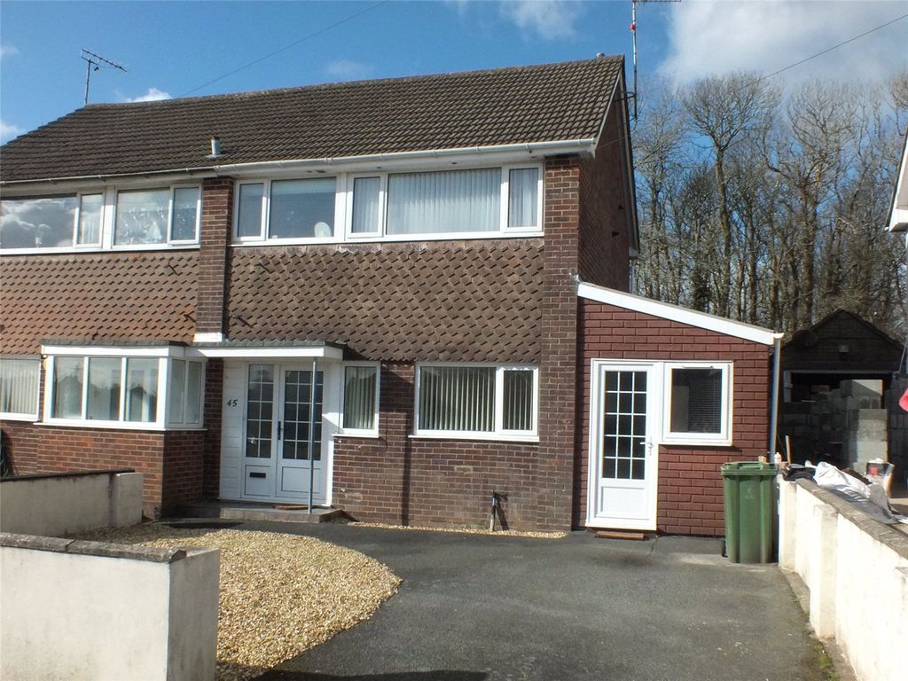 3 bed semi-detached house for sale in Bunkers Hill, Milford Haven, Pembrokeshire SA73, £160,000