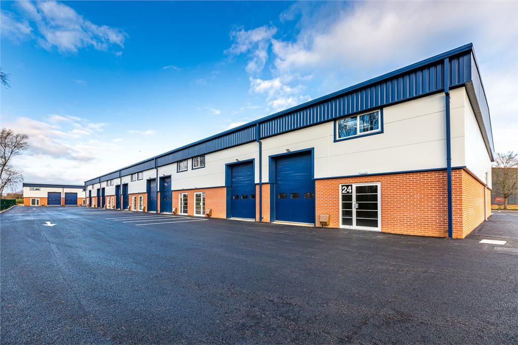 Light industrial for sale in Arkwright Road, Bedford MK42, £295,000