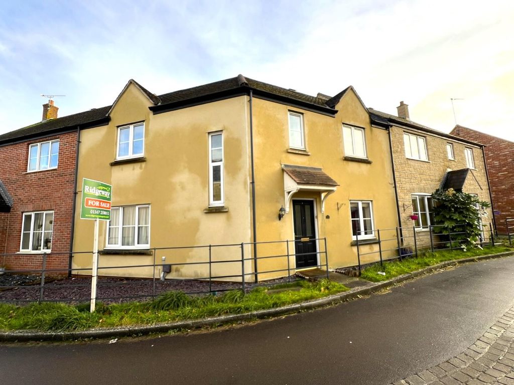 4 bed terraced house for sale in Twineham Road, Blunsdon, Swindon SN25, £285,000