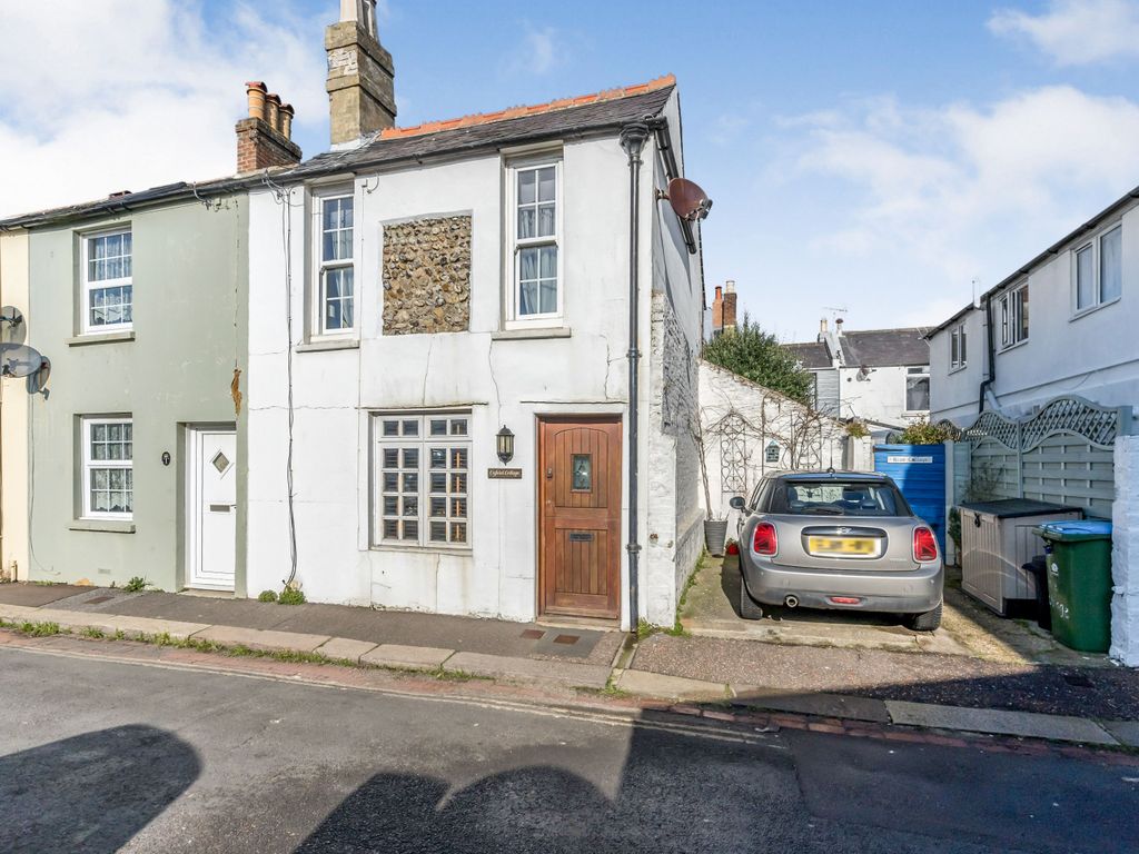 2 bed end terrace house for sale in Oxford Street, Bognor Regis PO21, £230,000