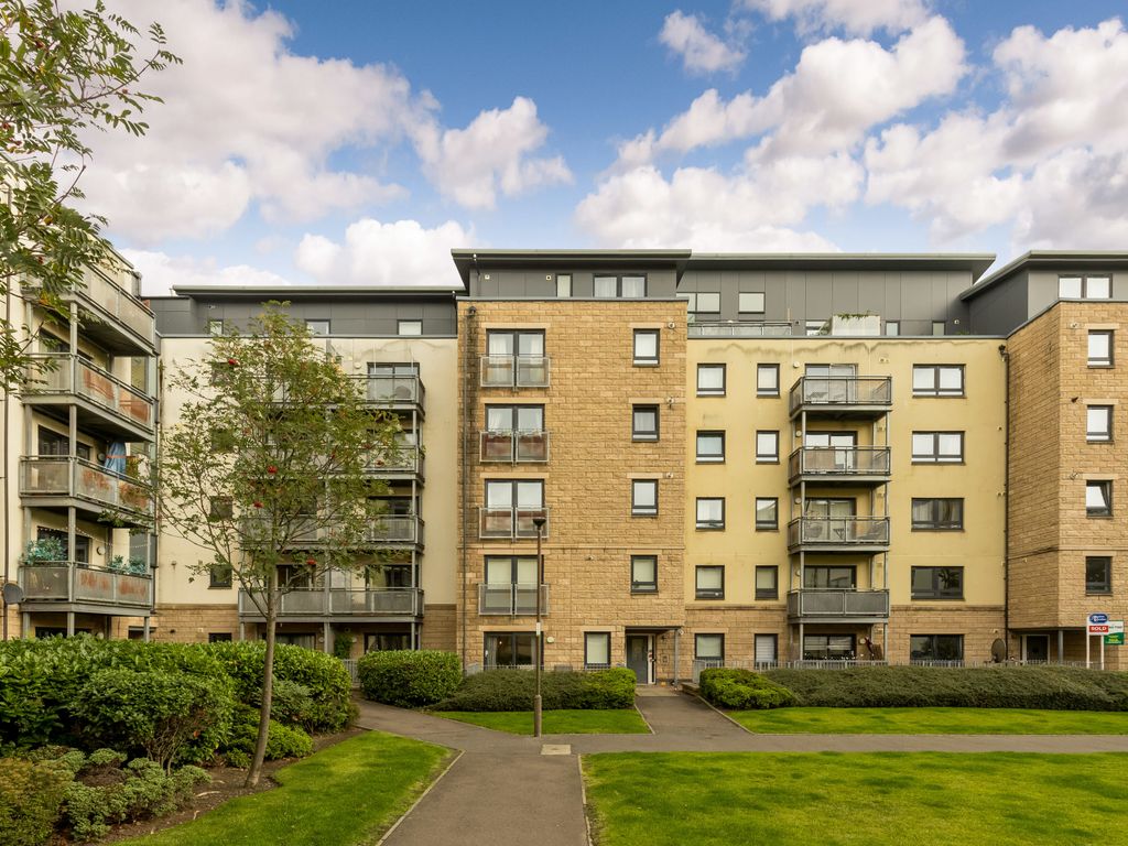 1 bed flat for sale in 6/7 Hawkhill Close, Easter Road, Edinburgh EH7, £160,000