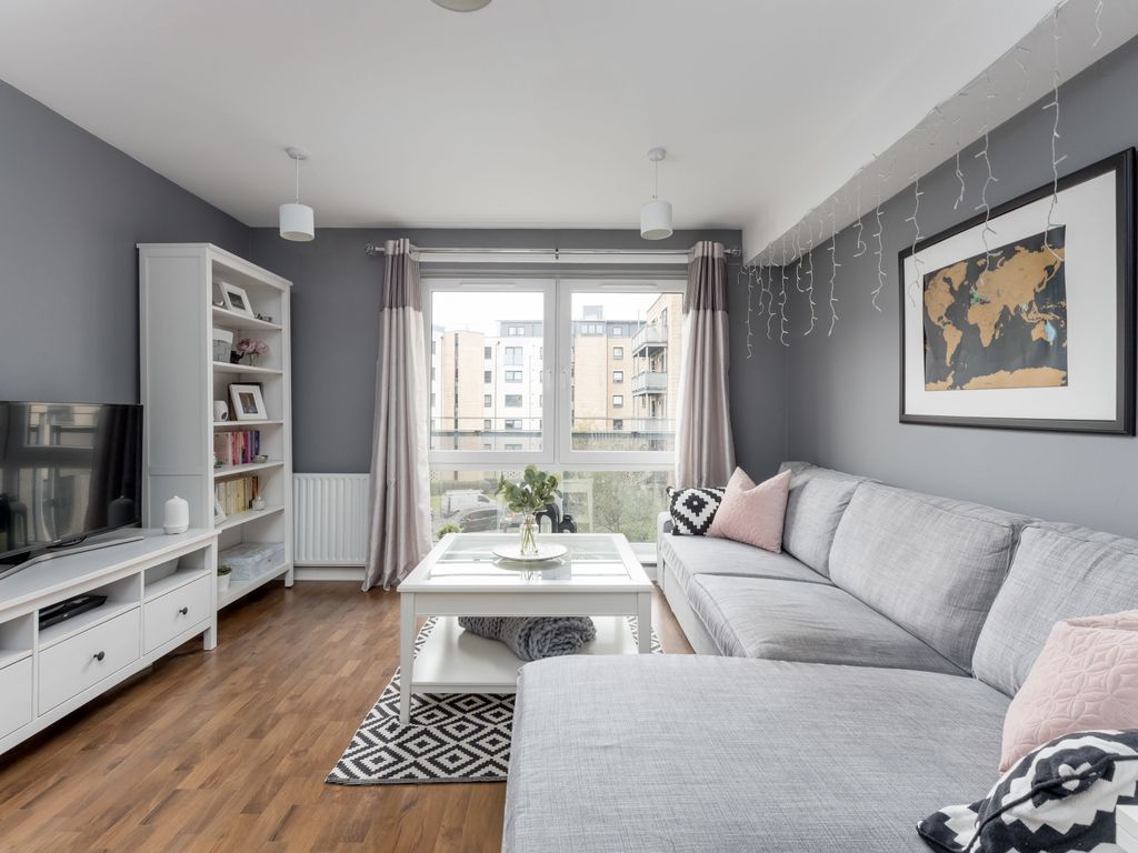1 bed flat for sale in 6/7 Hawkhill Close, Easter Road, Edinburgh EH7, £160,000