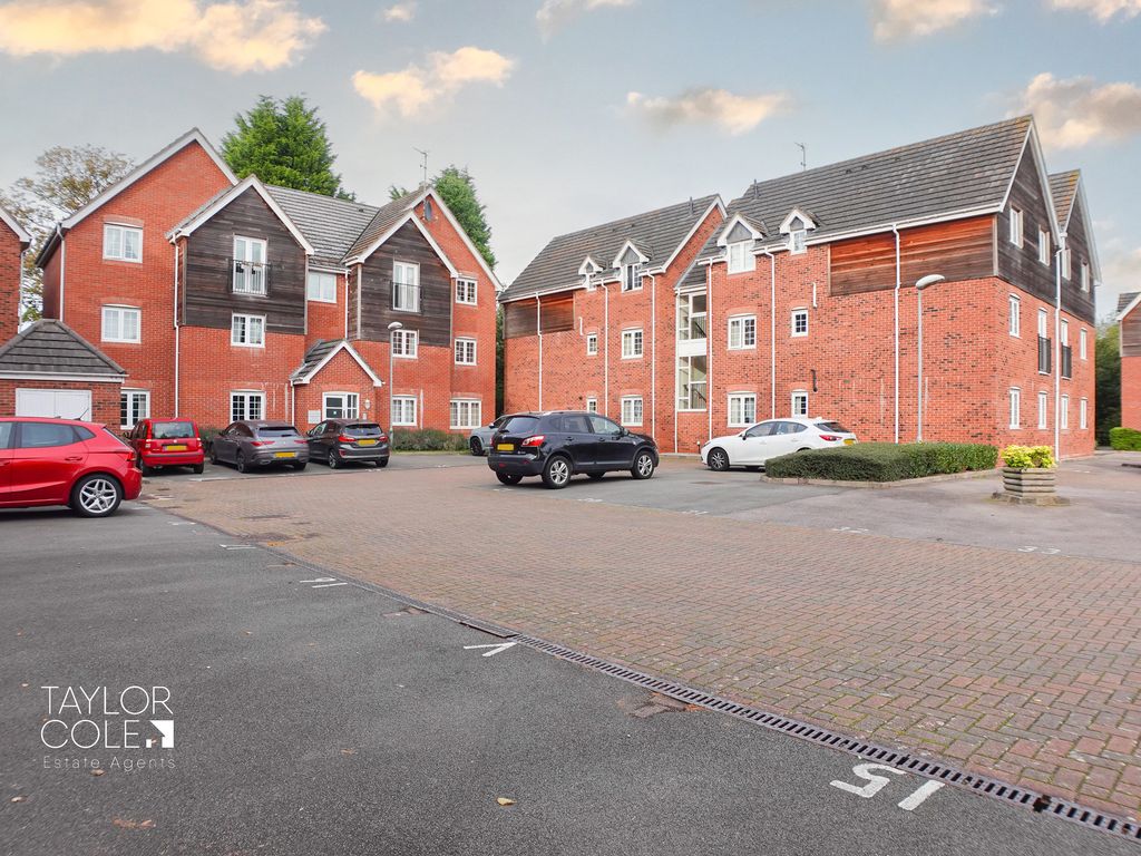 2 bed flat for sale in Marina View, Fazeley, Tamworth B78, £155,000