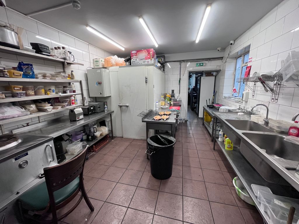 Restaurant/cafe for sale in Bideford Avenue, Greenford UB6, £90,000