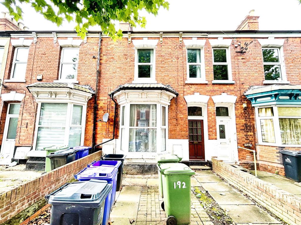 2 bed flat for sale in Hainton Avenue, Grimsby DN32, £46,500