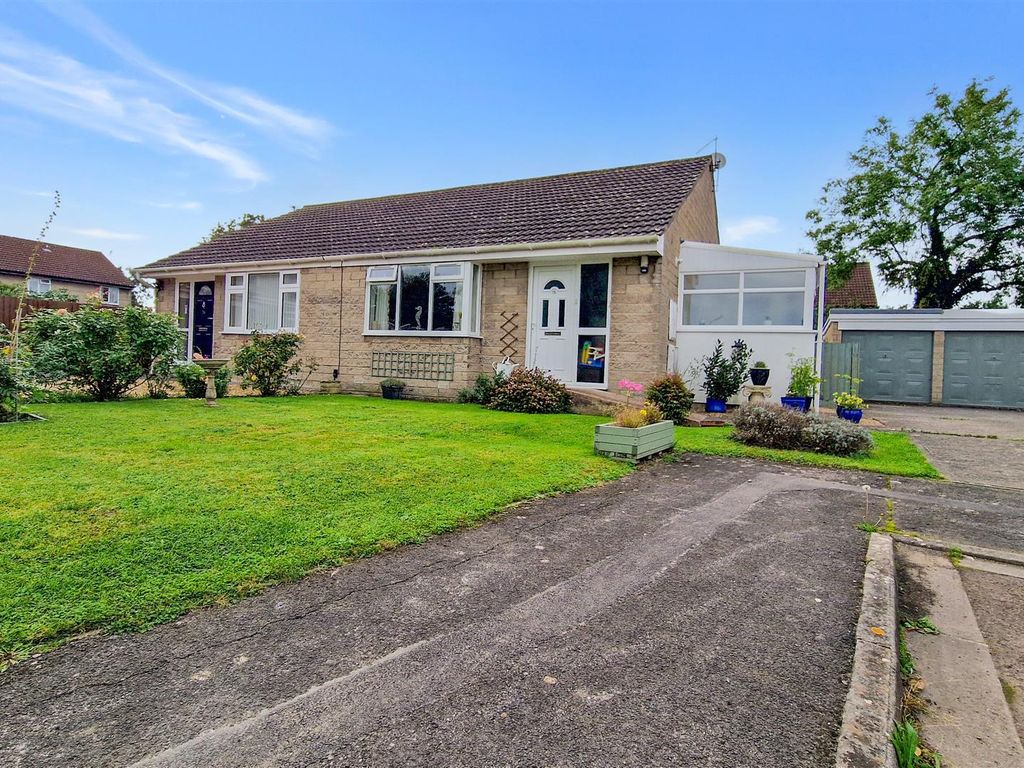 2 bed semi-detached bungalow for sale in Bryant Gardens, Clevedon BS21, £300,000