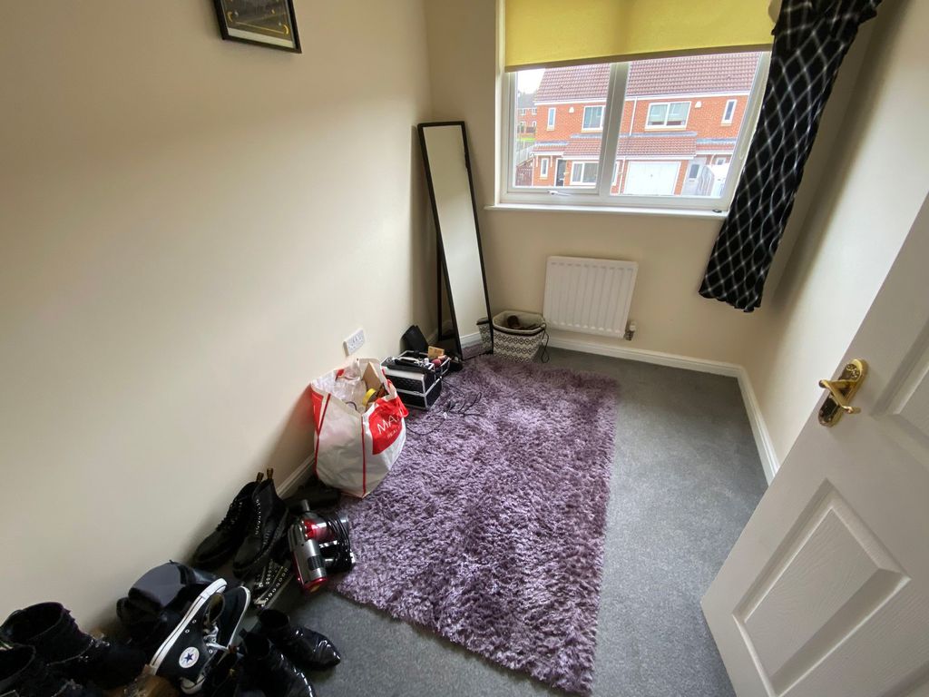 3 bed town house for sale in The Chequers, Consett DH8, £115,000