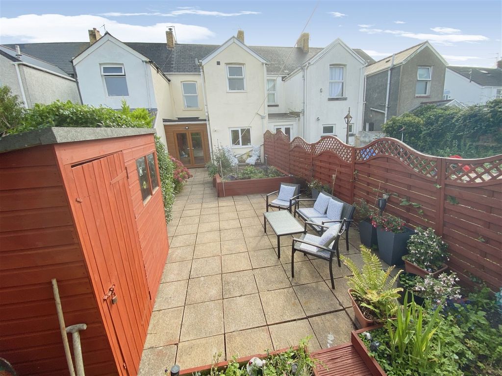 3 bed terraced house for sale in Vintin Terrace, Porthcawl CF36, £220,000