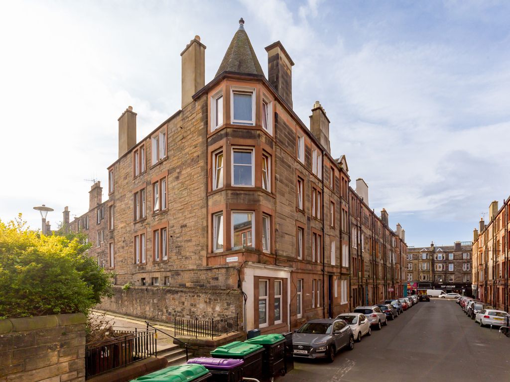 2 bed flat for sale in 12/4 Rossie Place, Leith, Edinburgh EH7, £200,000