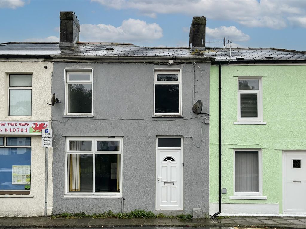 3 bed property for sale in High Street, Rhymney, Tredegar NP22, £115,000