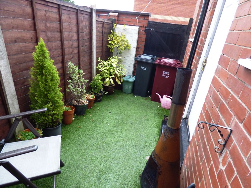 2 bed terraced house for sale in Bride Street, Halliwell, Bolton BL1, £115,000