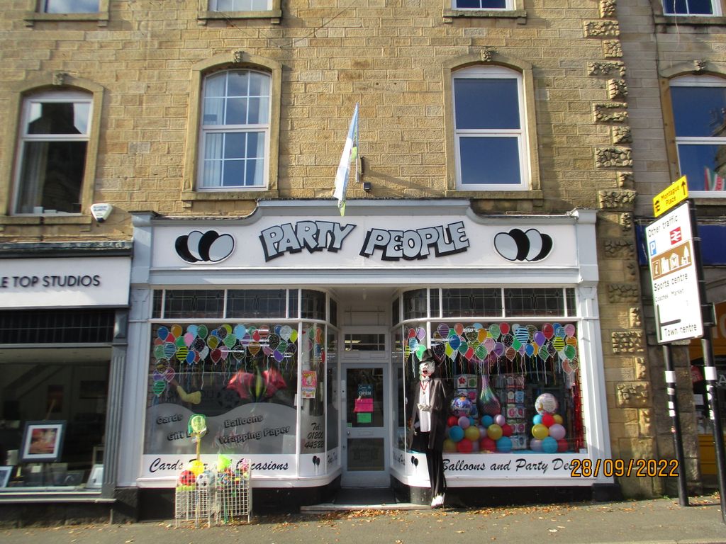 Retail premises for sale in Castlegate, Clitheroe BB7, £45,000