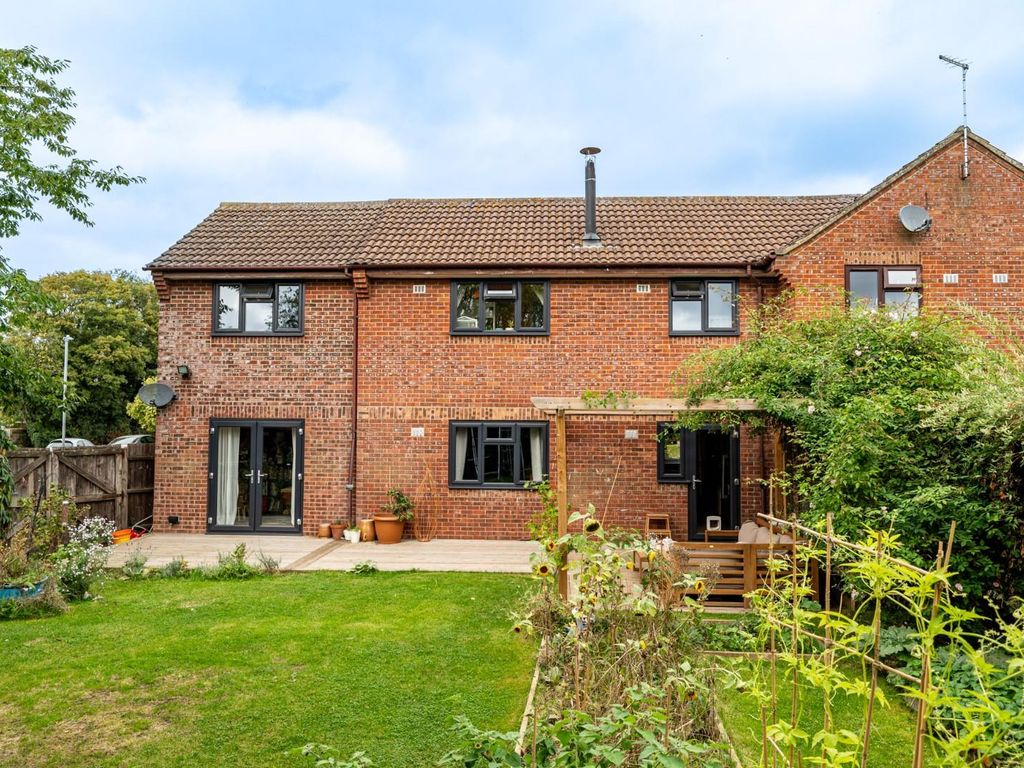 4 bed semi-detached house for sale in Barnards Field, Thaxted, Dunmow, Essex CM6, £292,500