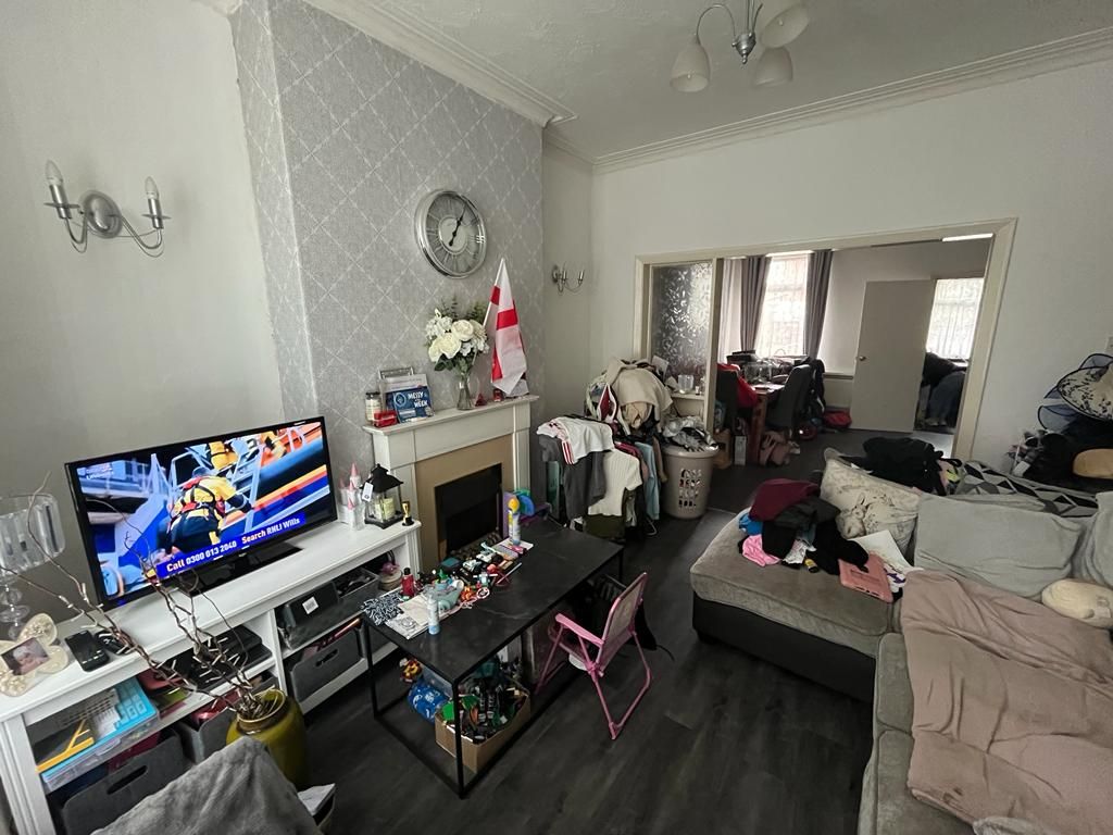 2 bed terraced house for sale in Urban Road, Doncaster DN4, £72,000