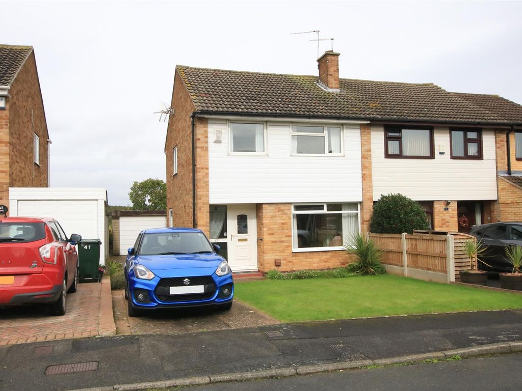 3 bed semi-detached house for sale in Ambleside Crescent, Sprotbrough, Doncaster DN5, £190,000