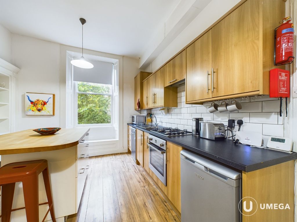 2 bed flat for sale in Tarvit Street, Tollcross, Edinburgh EH3, £243,900