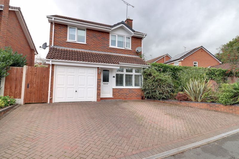 3 bed detached house for sale in Hillside Drive, Little Haywood, Stafford ST18, £295,000