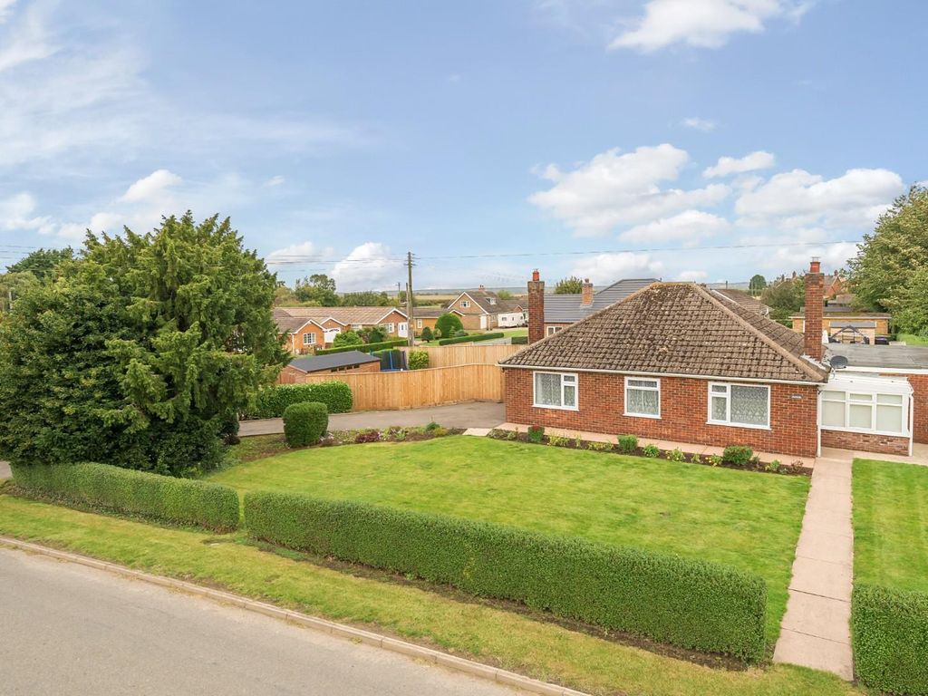 4 bed detached bungalow for sale in Hall Lane, Stickney, Boston PE22, £325,000