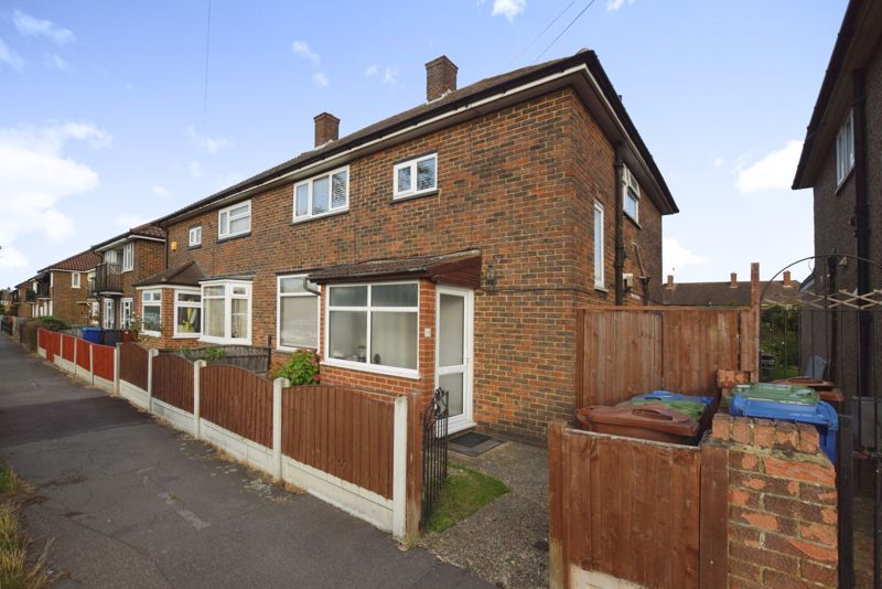 3 bed semi-detached house for sale in Romford Road, Aveley, South Ockendon RM15, £325,000