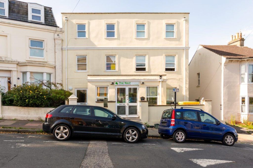 1 bed flat for sale in Islingword Road, Brighton BN2, £240,000