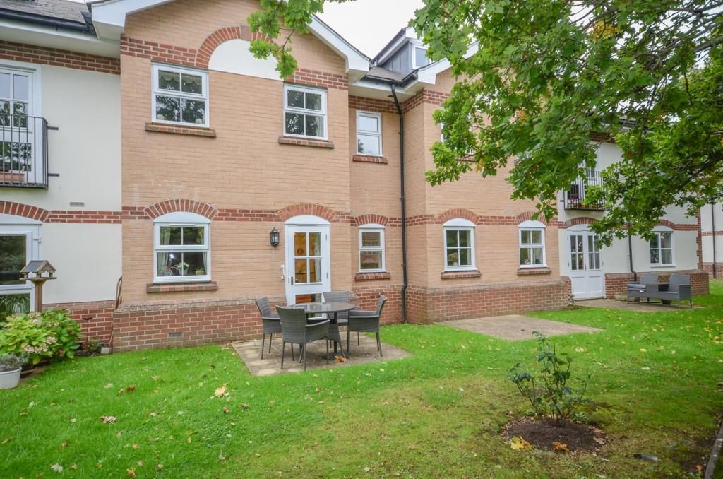 1 bed flat for sale in 3 Sycamore House, Woodland Court, Partridge Drive, Downend, Bristol BS16, £130,000