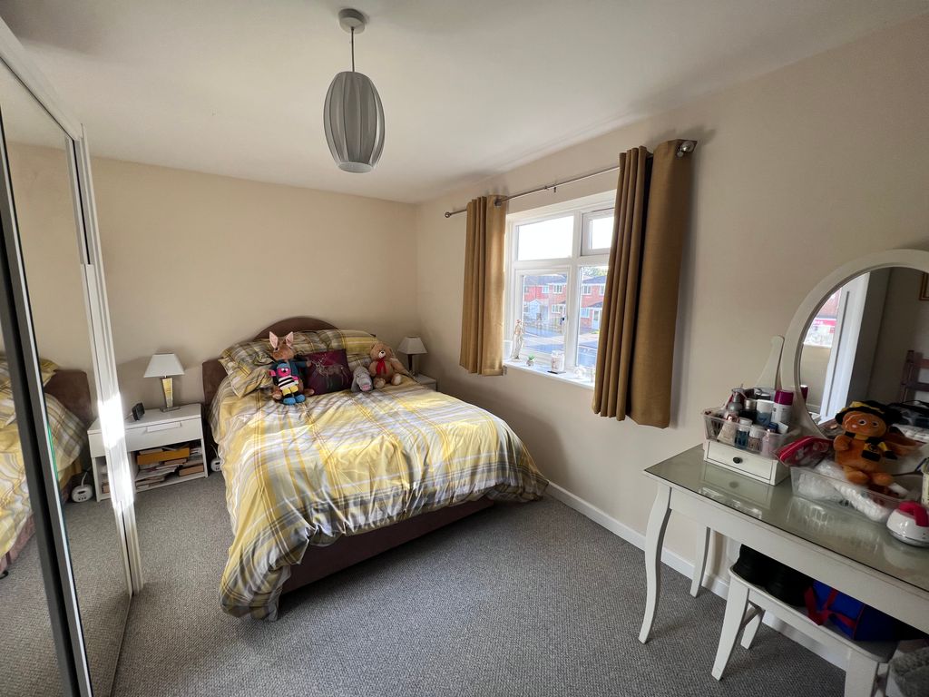 1 bed flat for sale in Hamilton Lea, Brownhills Road, Norton Canes, Cannock WS11, £88,950