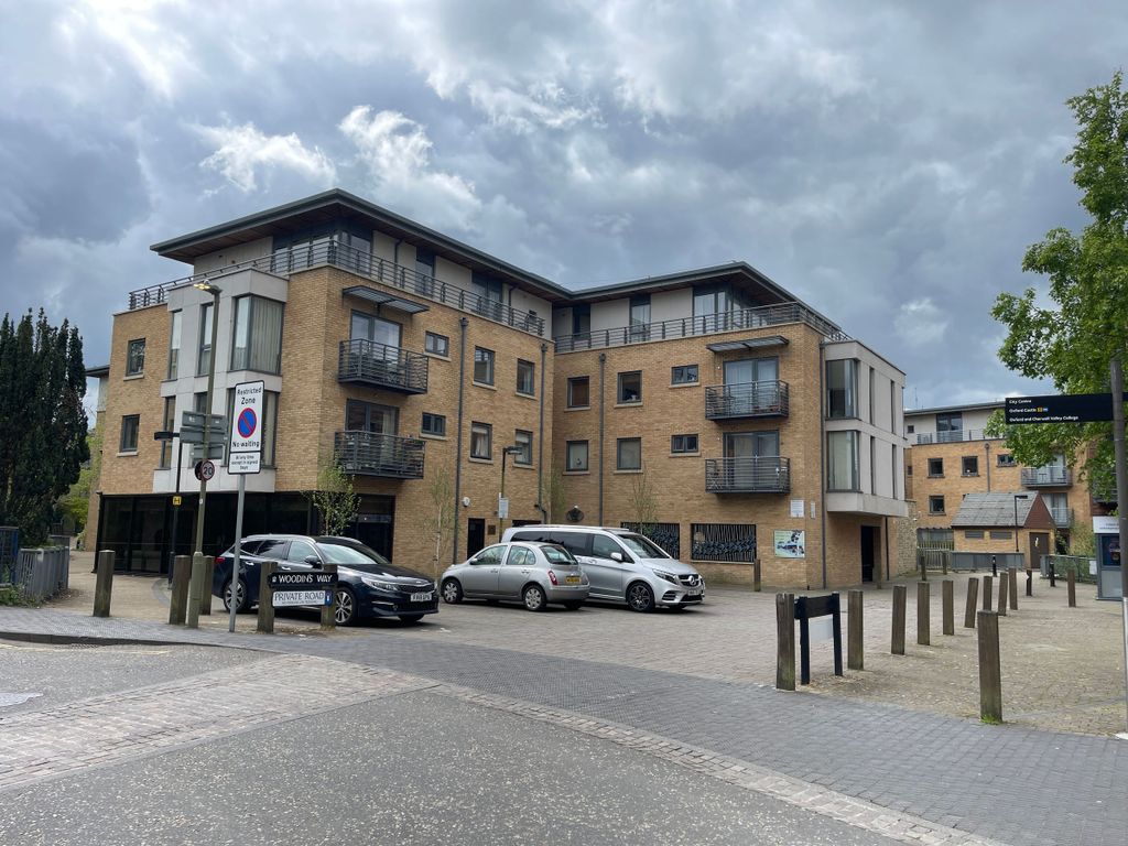 1 bed flat for sale in Woodins Way, Oxford OX1, £305,000