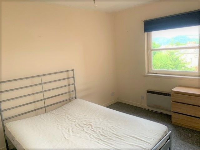 1 bed flat for sale in Cowane Street, Stirling FK8, £85,000