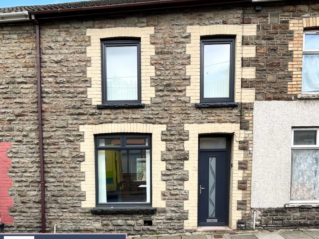 3 bed terraced house for sale in Jubilee Road, Aberdare, Mid Glamorgan CF44, £145,000