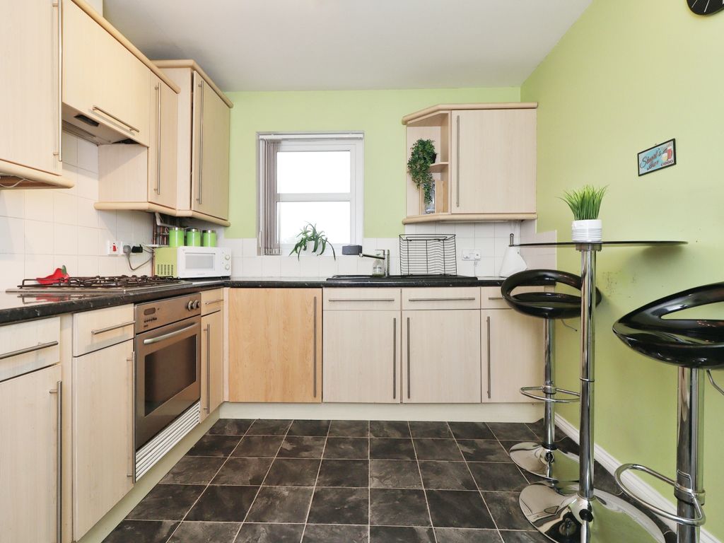 2 bed flat for sale in 5 Old Castle Gardens, Glasgow G44, £159,995