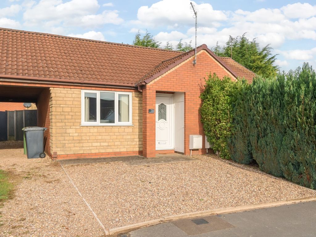 1 bed semi-detached bungalow for sale in Elsham Crescent, Lincoln, Lincolnshire LN6, £140,000