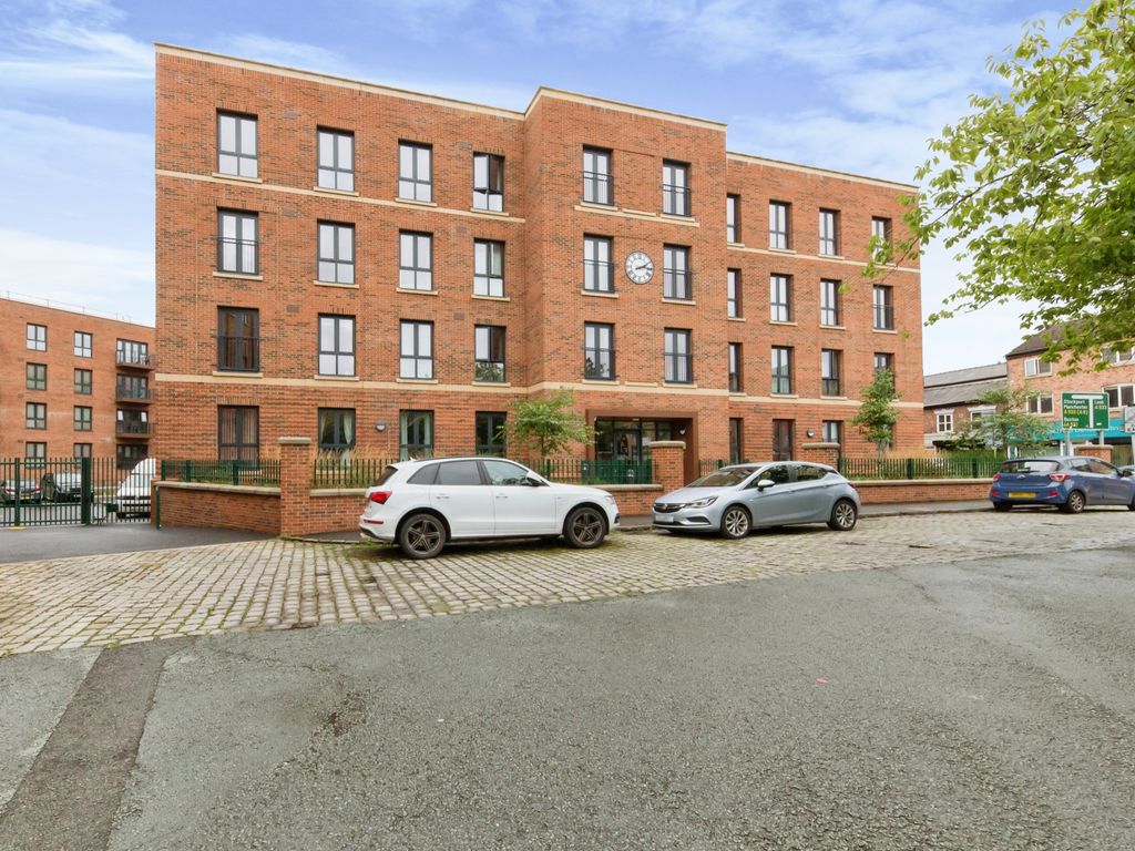 2 bed flat for sale in Park Green, Macclesfield, Cheshire SK11, £123,750