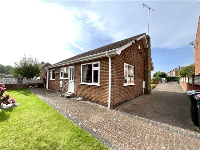 2 bed bungalow for sale in Lodge Lane, Aston, Sheffield S26, £280,000