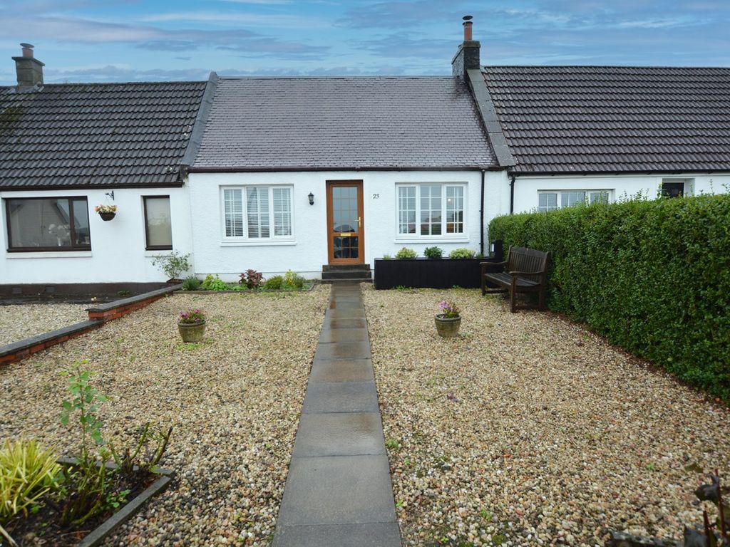 2 bed cottage for sale in Main Road, Gatehead, Kilmarnock KA2, £145,000
