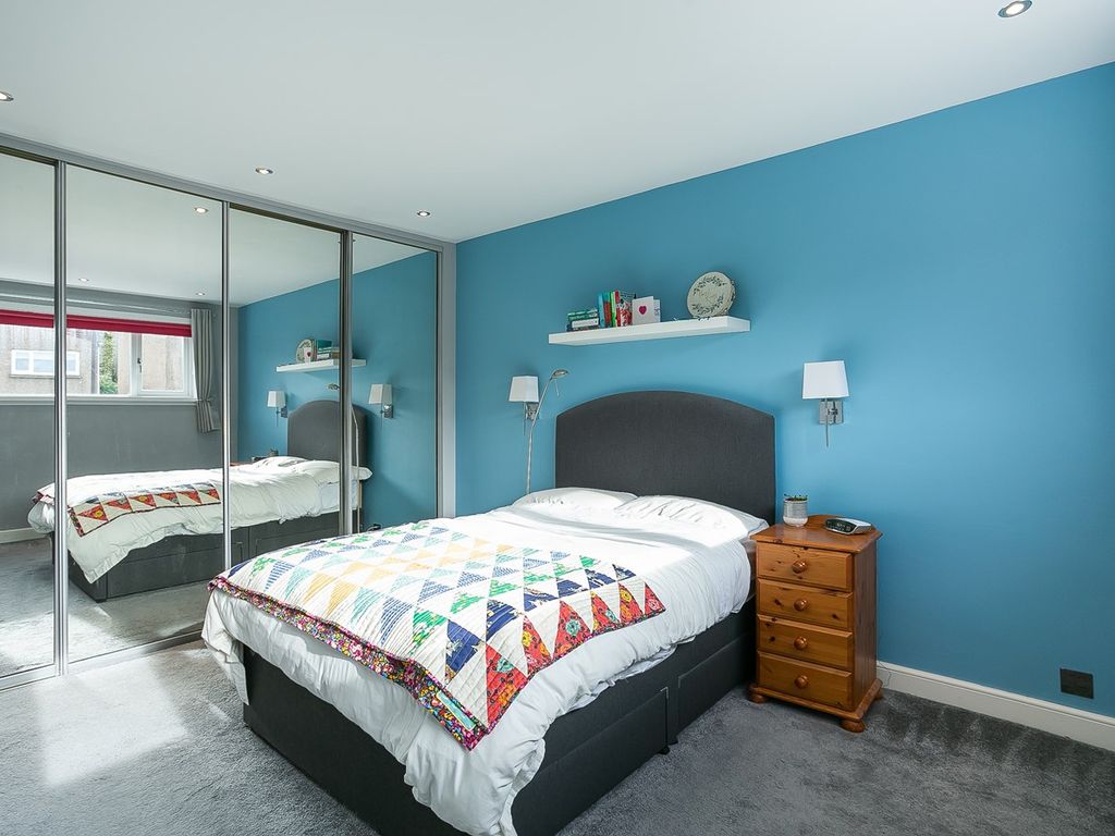3 bed detached house for sale in Greenend Gardens, Liberton, Edinburgh EH17, £280,000