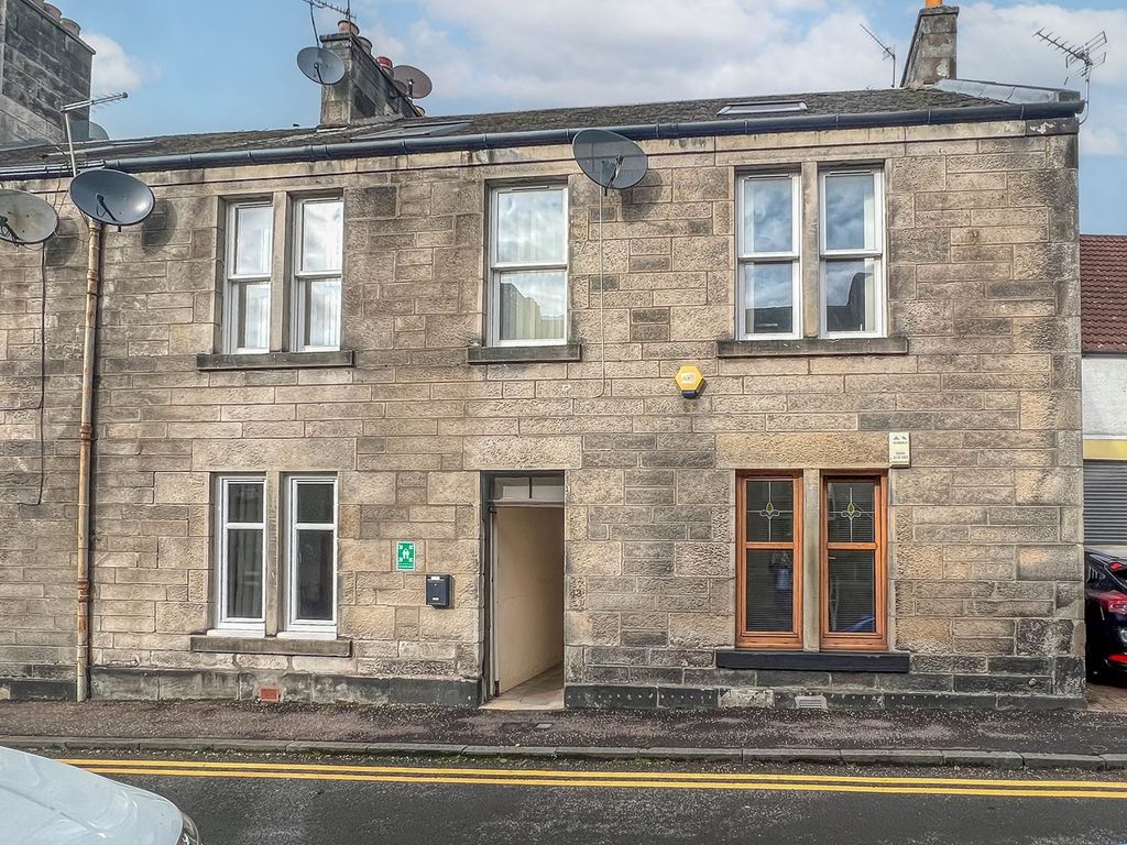 1 bed flat for sale in Rolland Street, Dunfermline KY12, £77,500