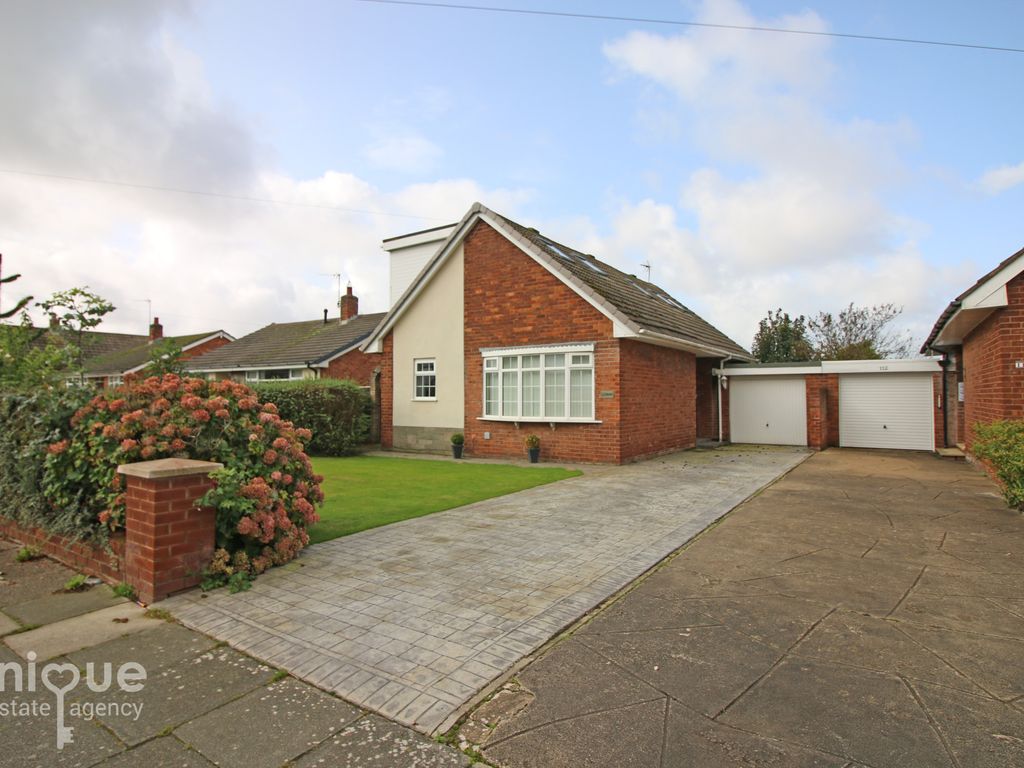 3 bed bungalow for sale in Broadway, Fleetwood FY7, £285,000