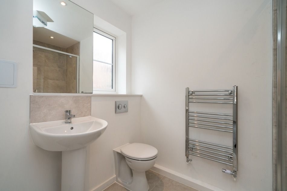 2 bed flat for sale in Springfield View, Foxglove Court, 66 Springfield Road, Chesham HP5, £160,000