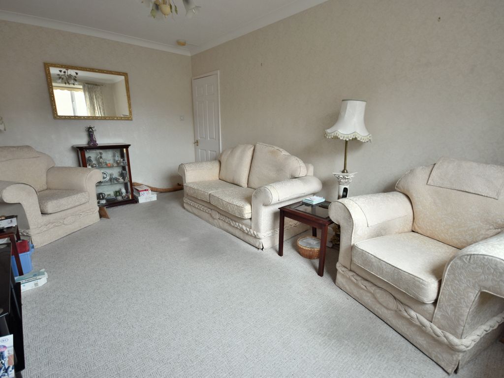 1 bed flat for sale in Shaw Road, Blackpool FY1, £50,000