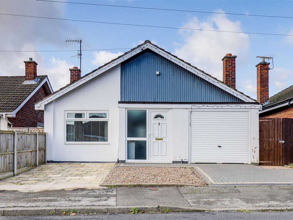 3 bed detached house for sale in Farleys Lane, Hucknall, Nottinghamshire NG15, £260,000