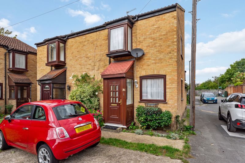 1 bed semi-detached house for sale in Church Place, Mitcham CR4, £295,000