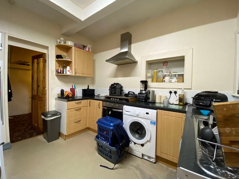 2 bed flat for sale in Seaward Avenue, Bournemouth BH6, £270,000