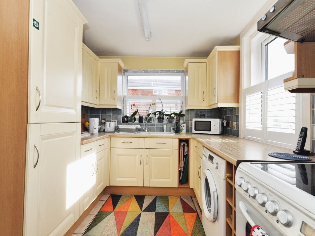 1 bed flat for sale in Warrenhurst, Barton On Sea, New Milton BH25, £225,000