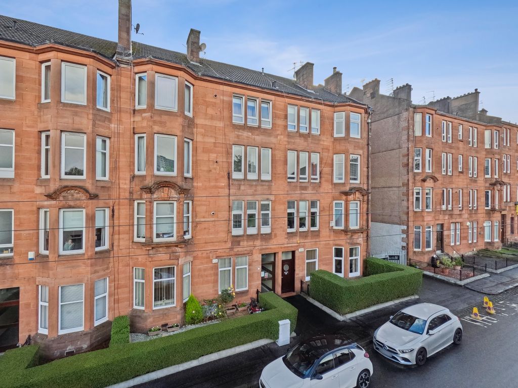 1 bed flat for sale in Barfillan Drive, Craigton, Glasgow G52, £79,000