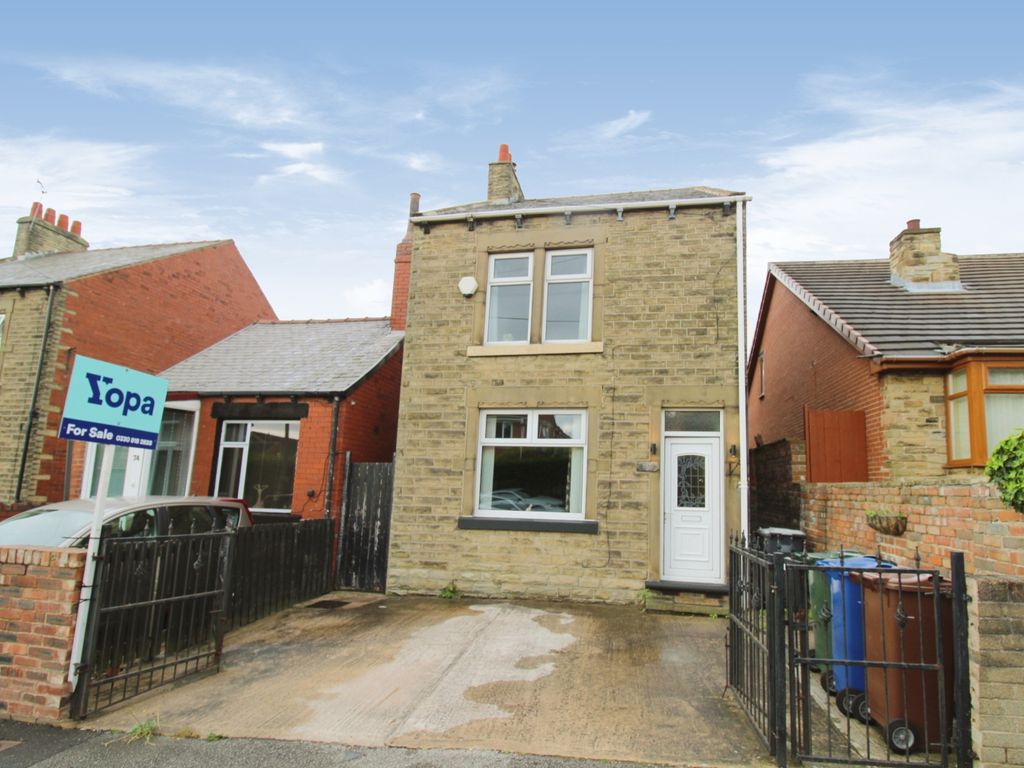3 bed detached house for sale in Carlton Road, Carlton, Barnsley S71, £220,000