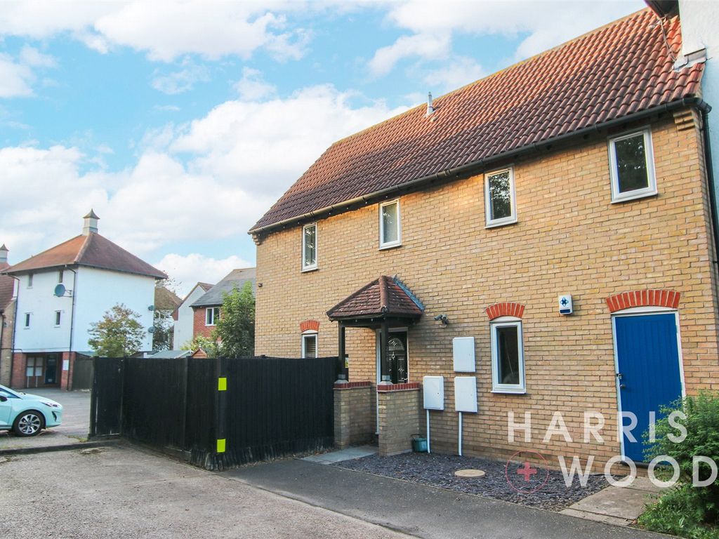 1 bed flat for sale in Dale Close, Stanway, Colchester, Essex CO3, £140,000