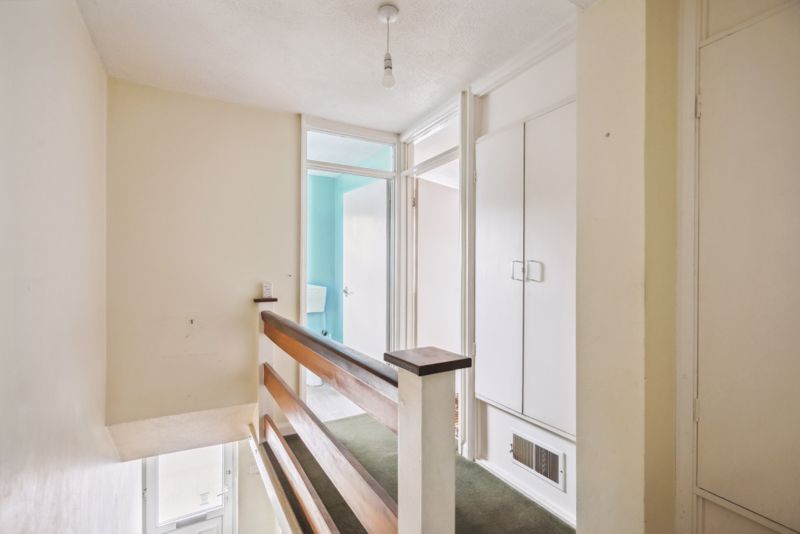 2 bed flat for sale in Riverside Court, Waterside, Chesham HP5, £220,000