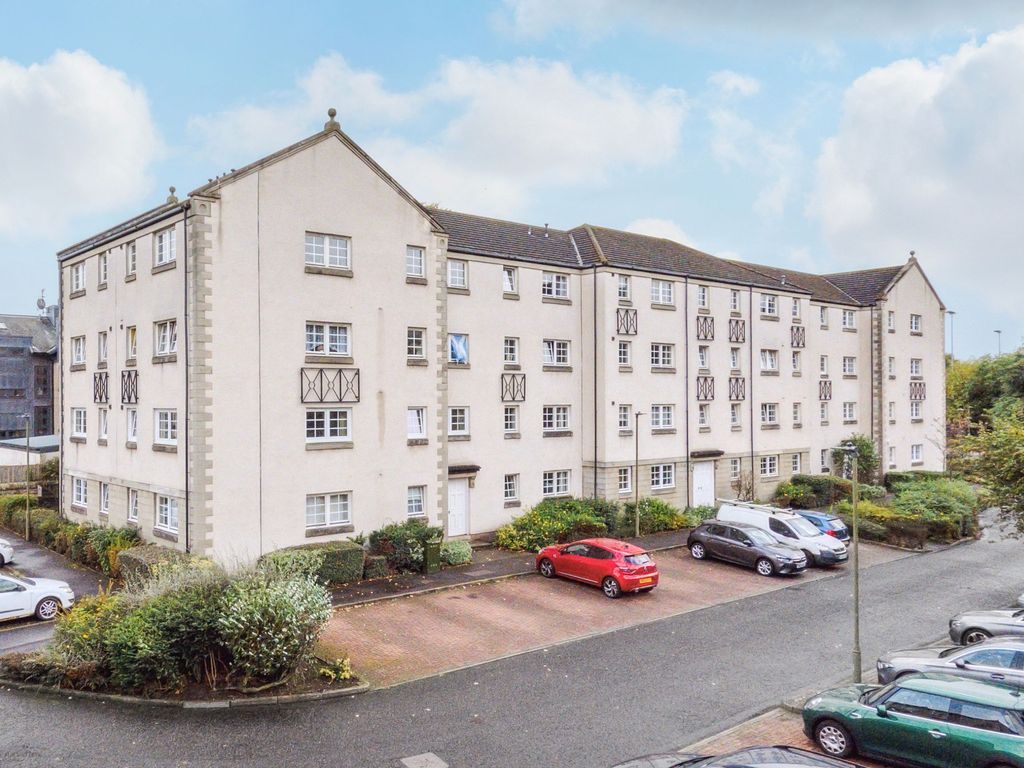 2 bed flat for sale in Grandfield, Trinity, Edinburgh EH6, £230,000