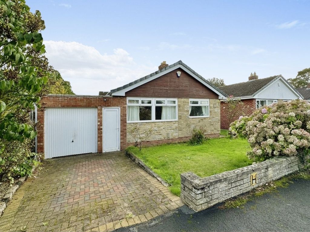 3 bed bungalow for sale in Sandway Avenue, Thorpe Willoughby, Selby YO8, £240,000