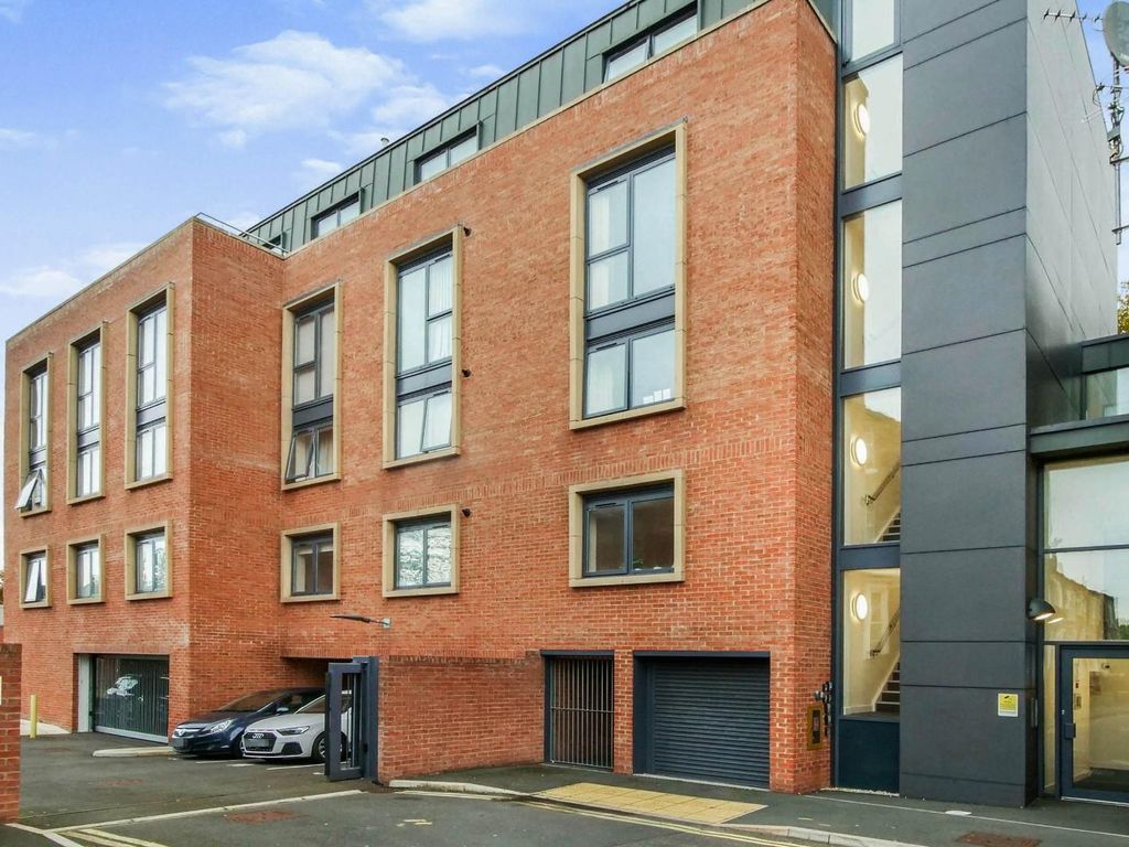 2 bed flat for sale in Chapel Apartments, Union Terrace, York YO31, £295,000
